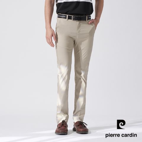 Pierre Cardin 皮爾卡登 男款 素色微彈性合身平口休閒長褲-卡其色 (5247831-84)