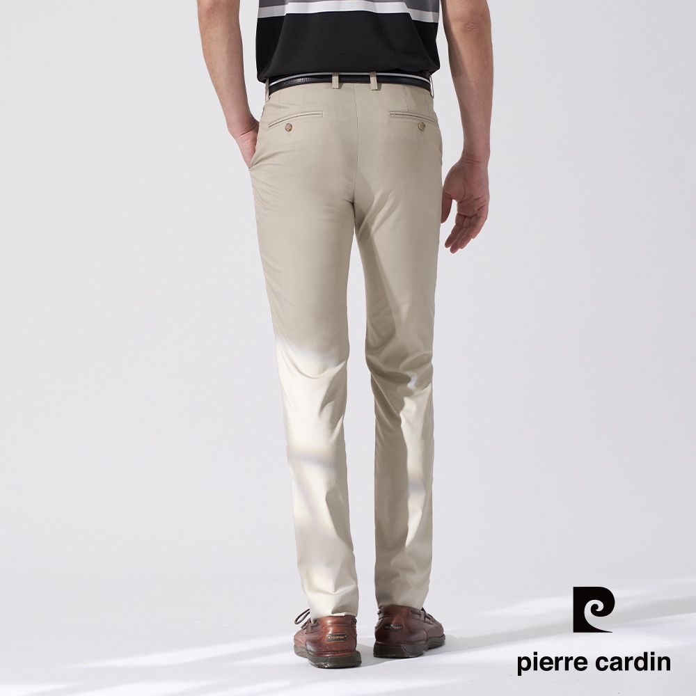 Pierre Cardin 皮爾卡登 男款 素色微彈性合身平口休閒長褲-卡其色 (5247831-84)