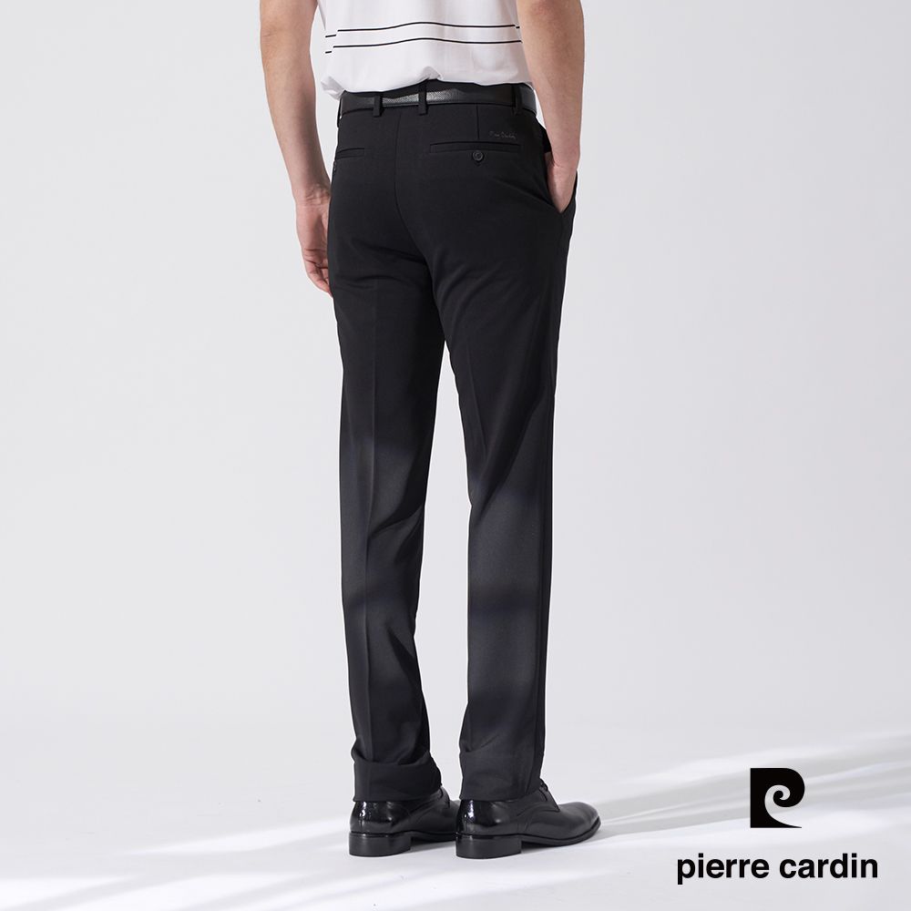 Pierre Cardin 皮爾卡登 男款 微彈性暗紋伸縮腰頭平口合身西裝褲-黑色 (5247845-99)
