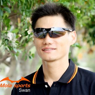 MOLA 摩拉 運動太陽眼鏡 超輕量 男女 安全防護鏡片 黑  跑步 高爾夫自行車 Swan-blb