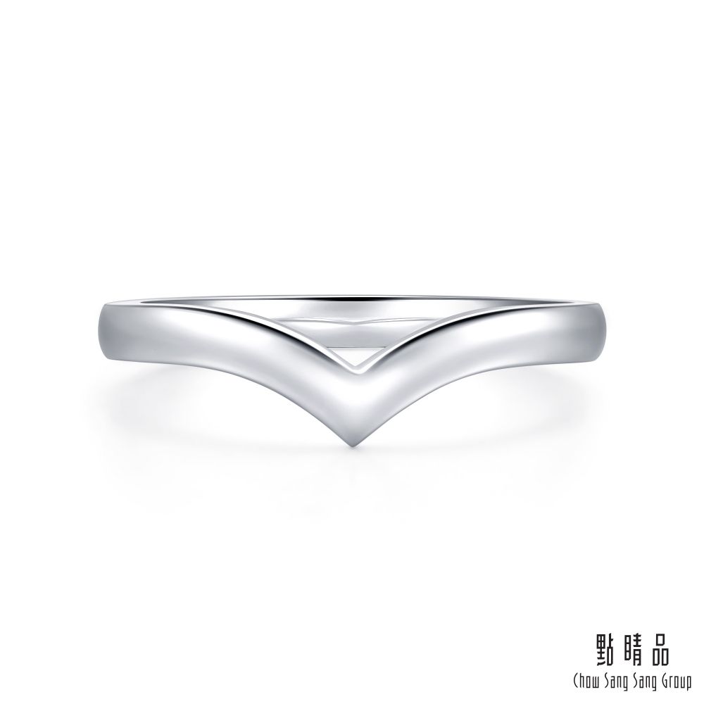 Chow Sang Sang Group 點睛品  Promessa 小皇冠系列 V型簡約 18K金戒指(男戒)