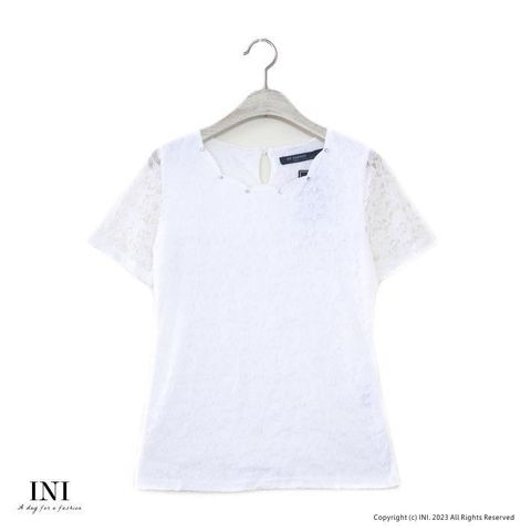 【南紡購物中心】 【INI】質感簡約、質感蕾絲花邊領口上衣．白色