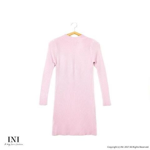 【南紡購物中心】 【INI】親膚貼身、典雅坑條針織內搭長上衣．粉色