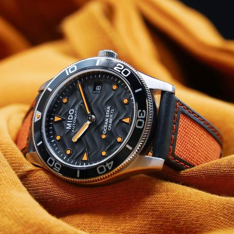 MIDO 美度 OCEAN STAR 39 海洋之星波紋浮雕潛水機械錶/黑X橘/39mm/M0269071705100