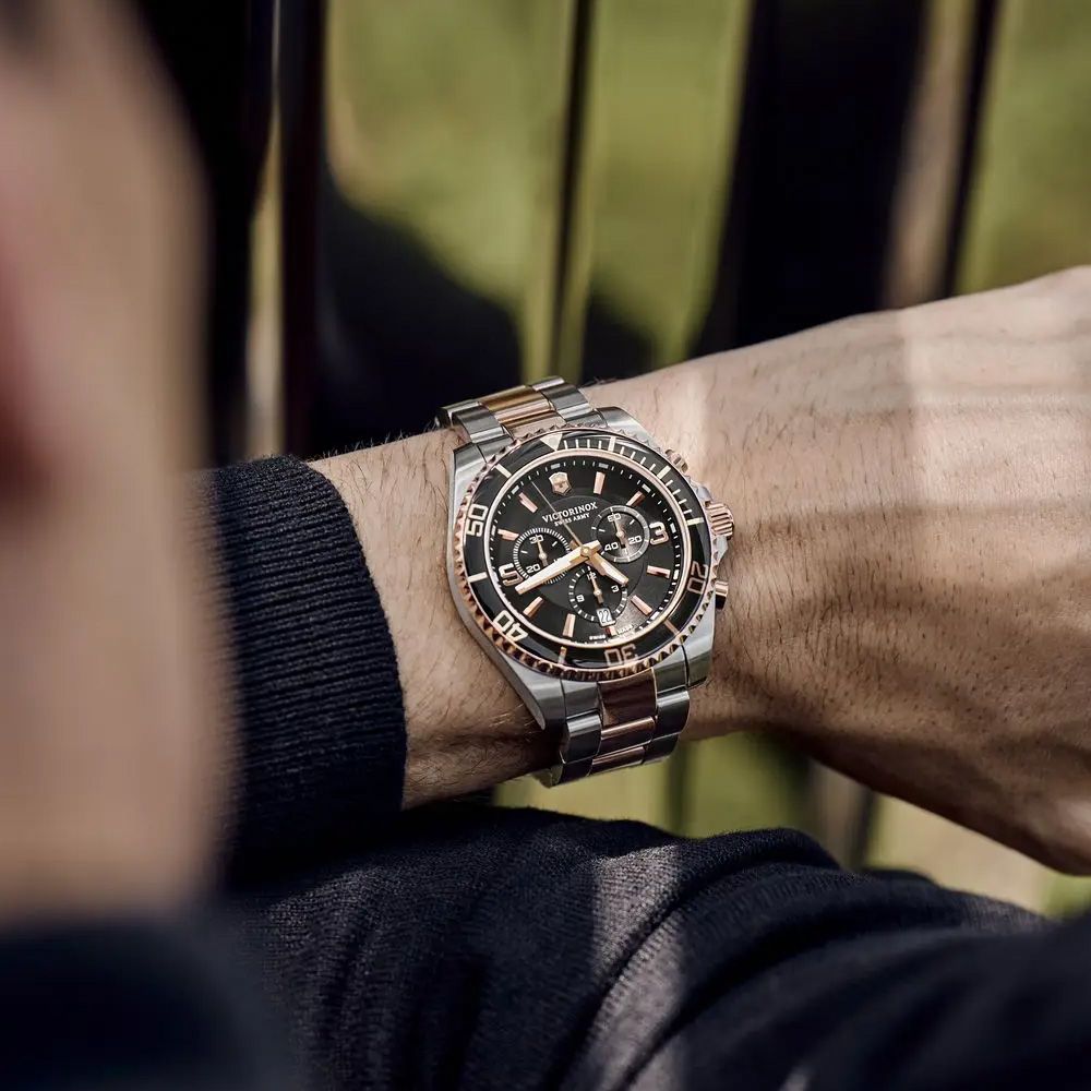 VICTORINOX 瑞士維氏 Maverick 雙色計時石英腕錶-玫瑰金x黑 母親節 禮物 推薦 43mm / VISA-241952