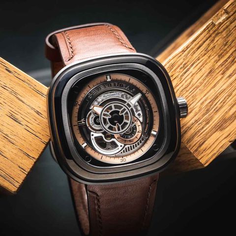 SEVENFRIDAY P2C/01 豌豆射手自動上鍊機械錶-咖啡色/47X47.6mm