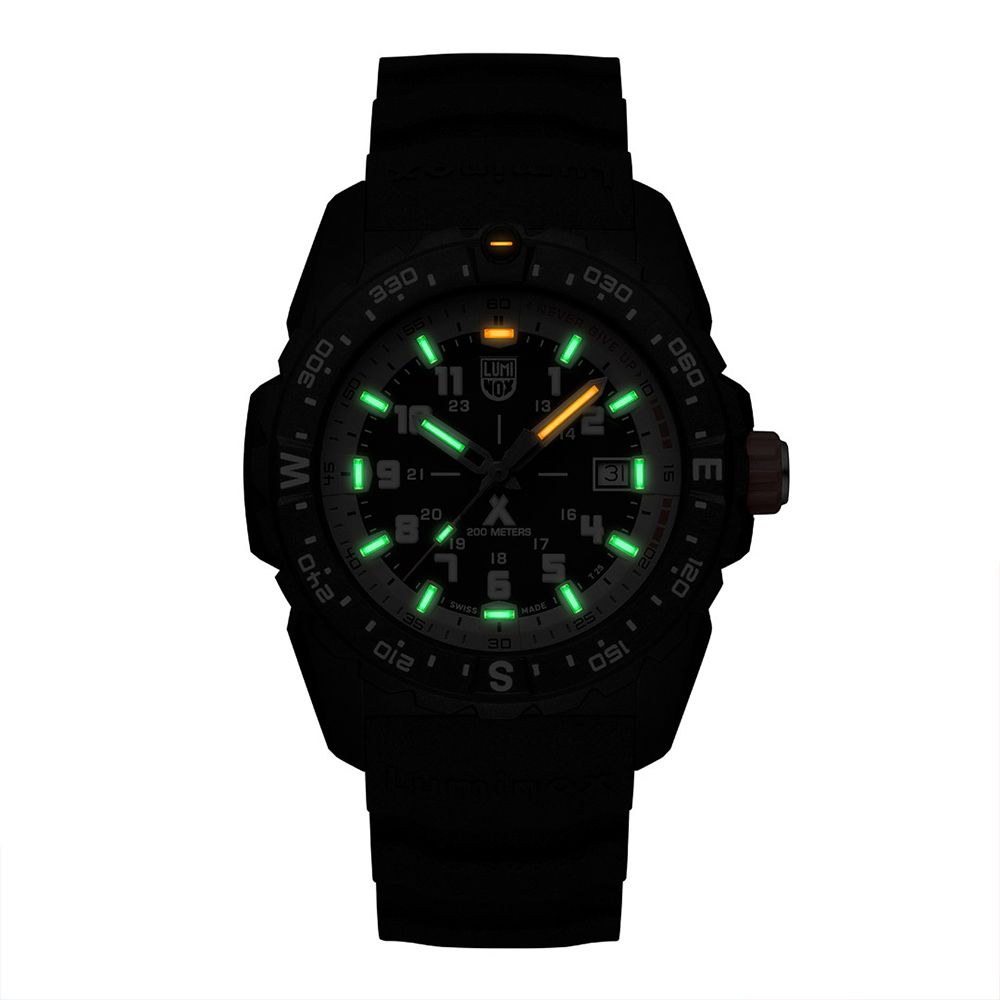 LUMINOX 雷明時  Bear Grylls Mountain貝爾山野腕錶  沙色 / (3731)