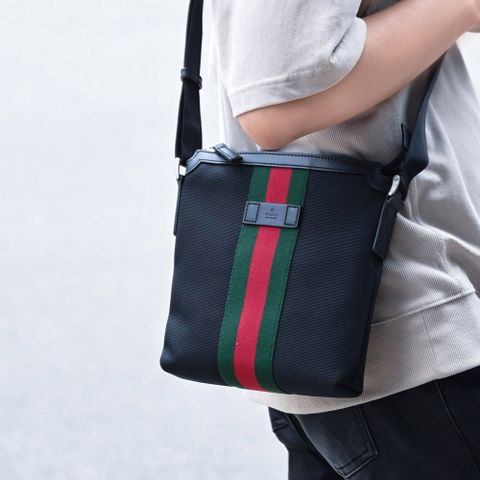 GUCCI 631195 經典綠紅綠織帶帆布斜背包.黑 小