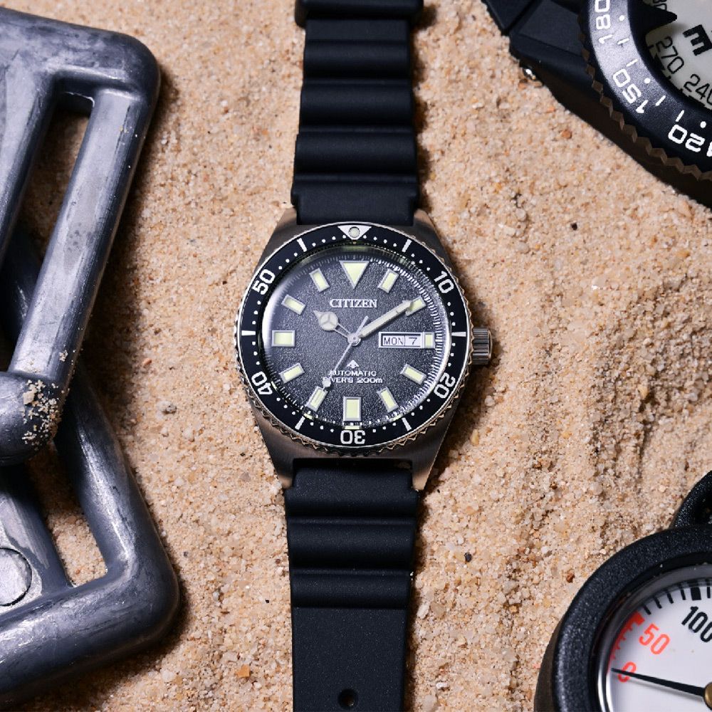 CITIZEN 星辰 PROMASTER 征服潛水炫彩機械錶/暗潮黑/41mm/NY0120-01E