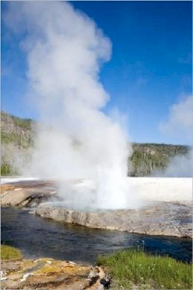  Yellowstone National Park: A Tourist's Guide(Kobo/電子書)