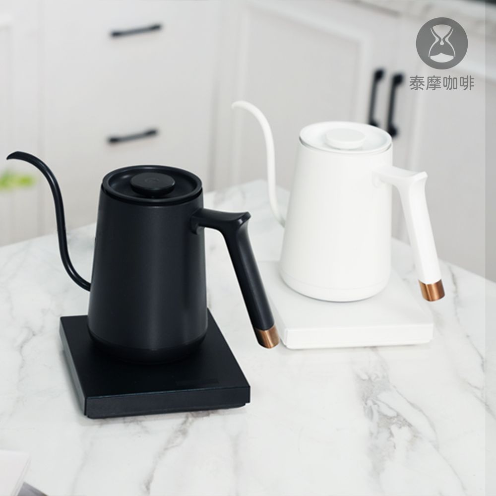 TIMEMORE 【 泰摩】魚SMART溫控咖啡手沖壺 600ml 細嘴 黑色(專業咖啡手沖壺 垂直水流沖煮穩定)