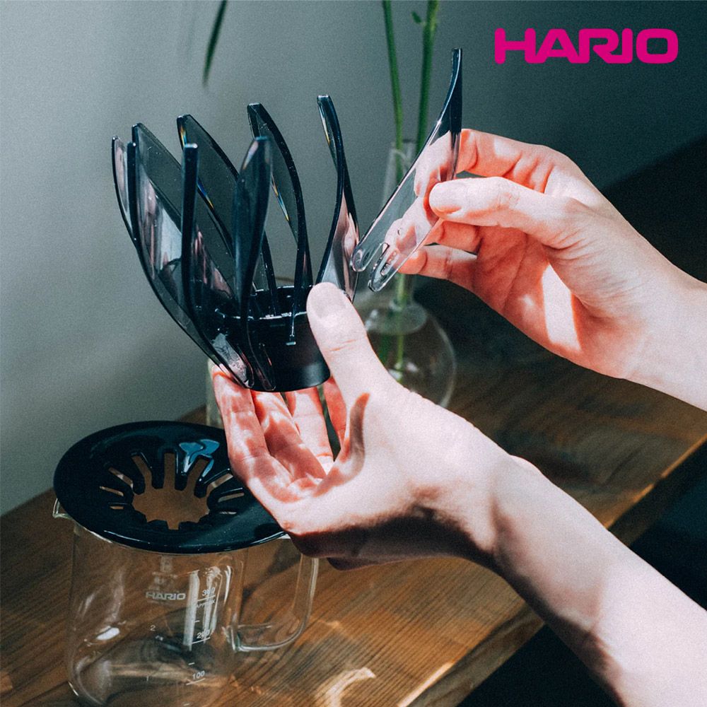 HARIO V60 睡蓮濾杯-黑-VDSU-02-TB/手沖濾杯/SUIREN濾杯/V型/樹脂濾杯/錐形濾杯/花瓣濾杯/露營/收納/底座分離