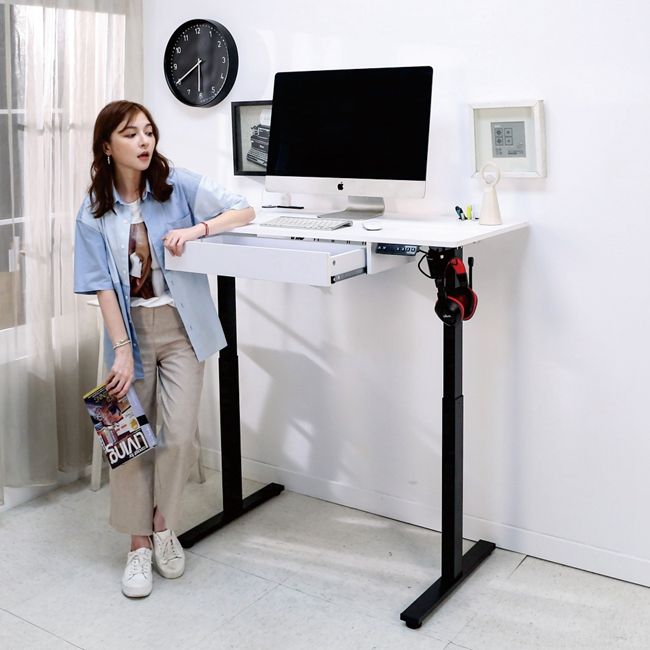 BuyJM 百嘉美 台灣製低甲醛附抽屜插座筆筒寬120x60公分電動升降桌/工作桌