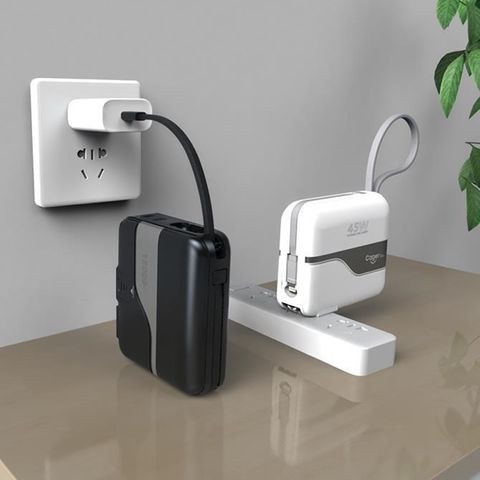 Cager PD151W 三合一 45W PD 快充行動電源(附轉接頭)
