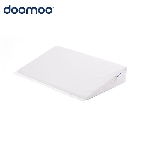 doomoo 防溢奶斜坡枕