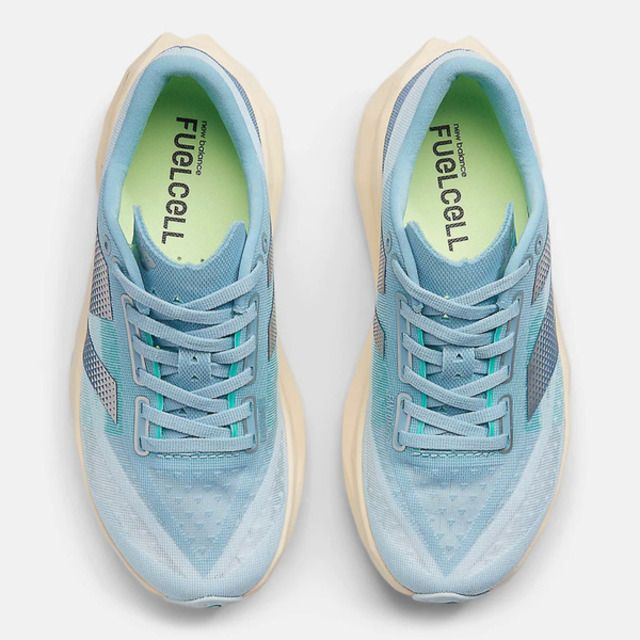 New Balance 紐巴倫 New Balance Fuelcell Rebel V4 WFCXCH4 女 慢跑鞋 運動 競速跑鞋 D寬楦 淺藍