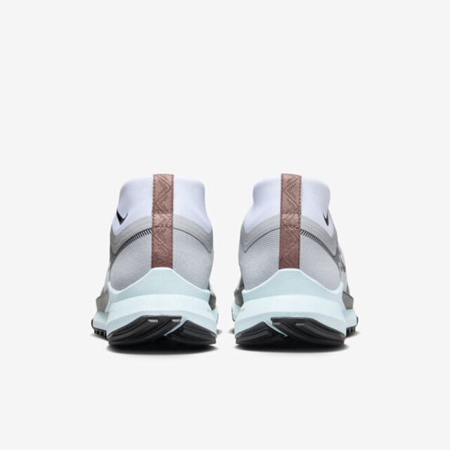 NIKE 耐吉  W React Pegasus Trail 4 GTX [DJ7929-005] 女 越野跑鞋 運動 防水 淺灰