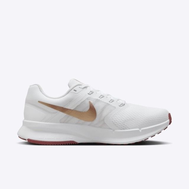 NIKE 耐吉 Nike W Run Swift 3 DR2698-105 女 慢跑鞋 運動 路跑 透氣 緩震 支撐 耐穿 白金