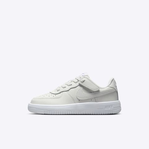 NIKE 耐吉 Nike Force 1 Low EasyOn Lv8 1 PS FV6104-100 中童 休閒鞋 魔鬼氈 米白