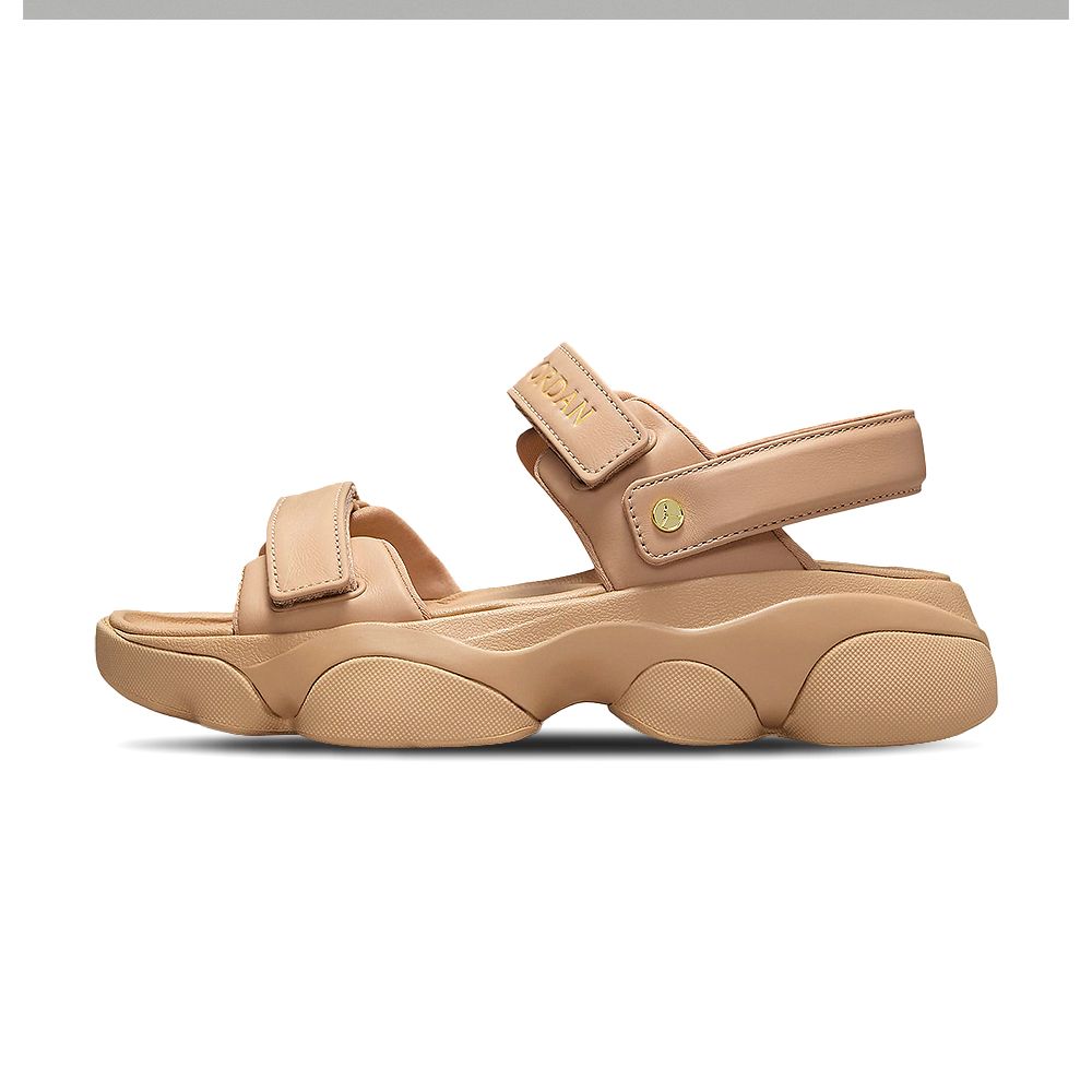 NIKE 耐吉  Jordan Deja Sandal 女 奶茶 厚底 喬丹 增高 運動 休閒 拖鞋 涼鞋 FN5036-200