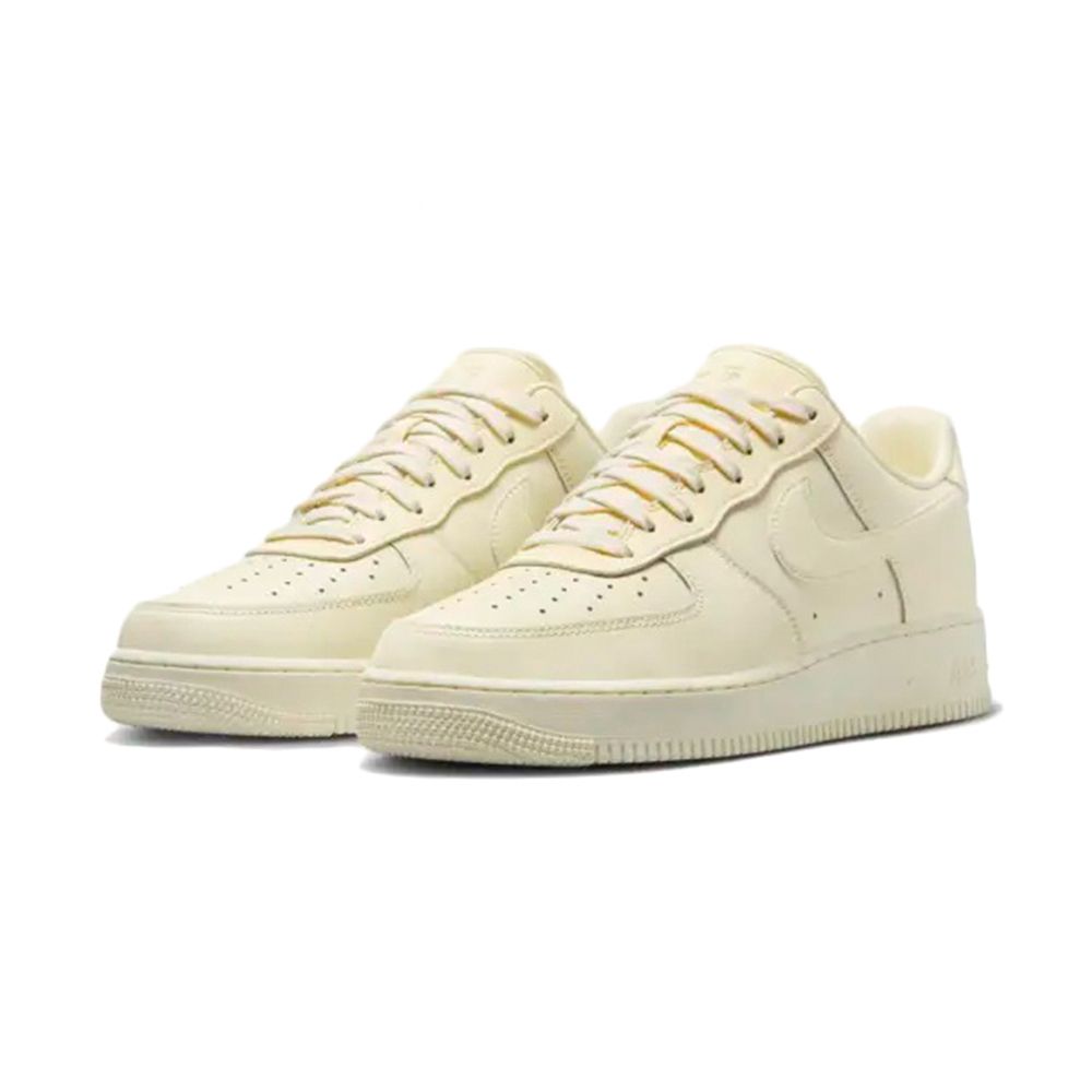 NIKE 耐吉  Air Force 1 07 Coconut Milk 全白鋼印 奶油色 DM0211-101