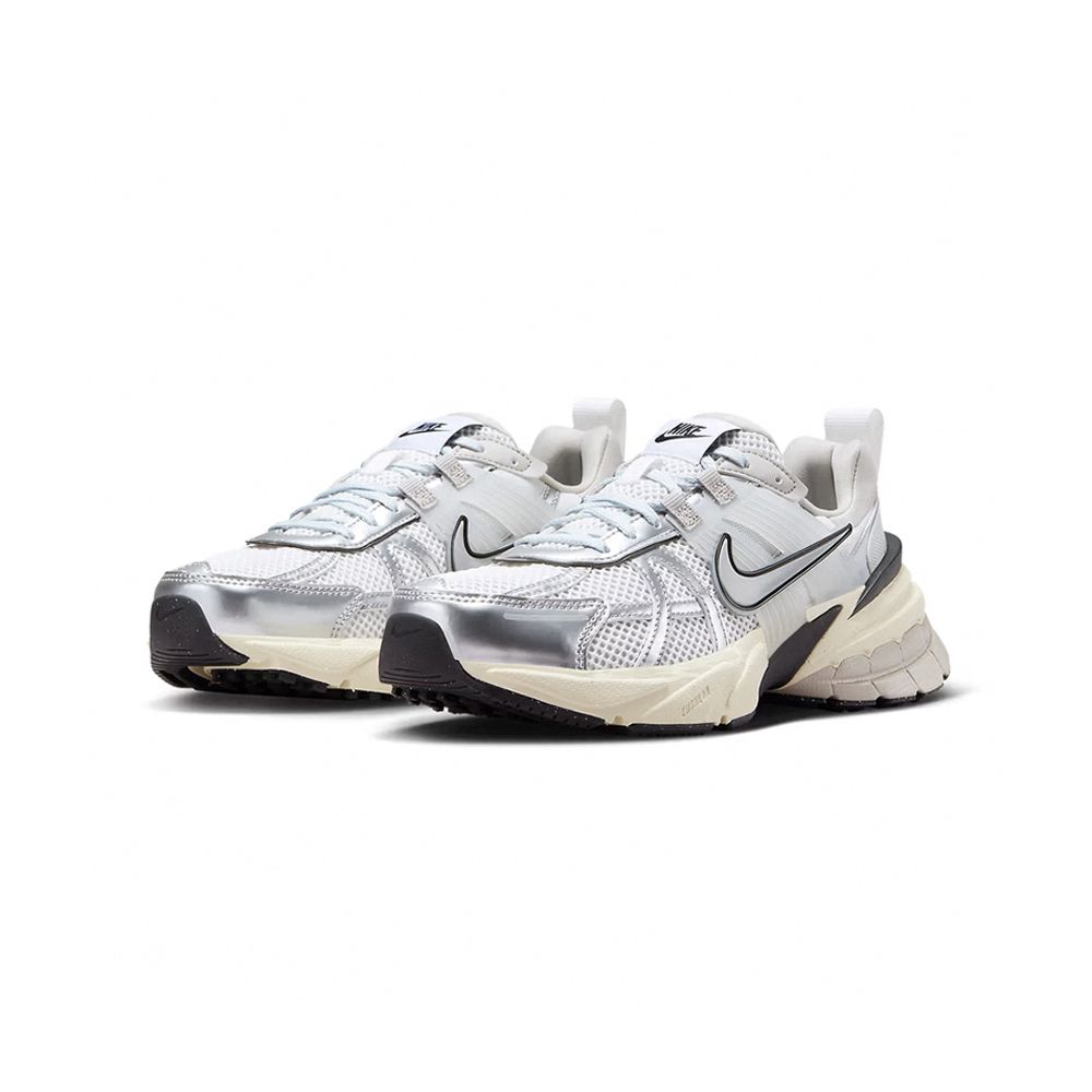 NIKE 耐吉  V2K Run Summit White Metallic Silver 金屬銀 FD0736-100