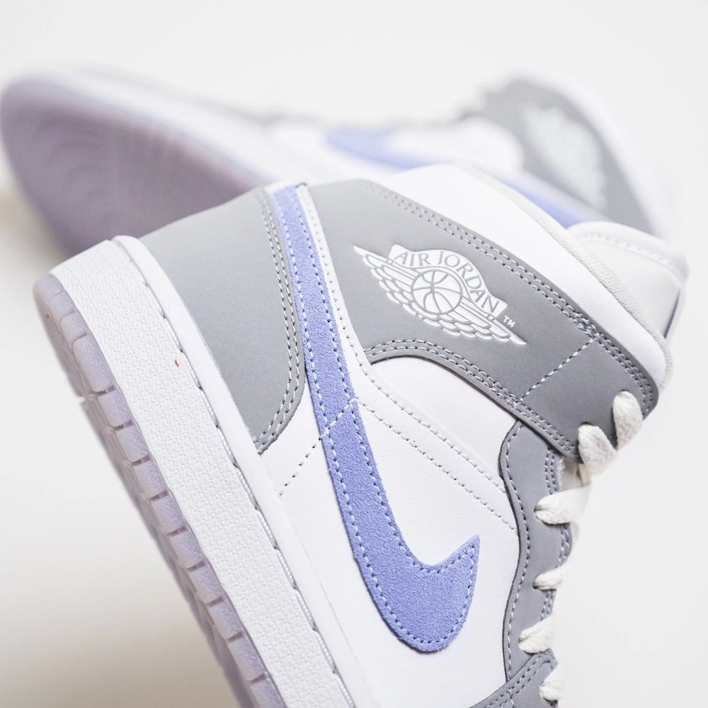 Air Jordan 1 Mid Wolf Grey 煙灰冰藍男款BQ6472-105 - PChome 24h購物