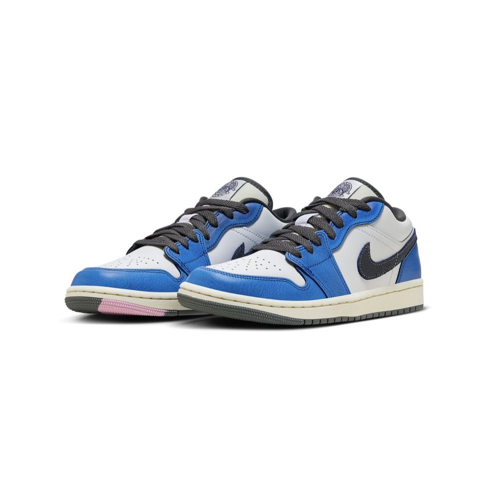 NIKE 耐吉 Onoglish x W Air Jordan 1 Low SE Flight Vintage 小野比利 女鞋 休閒鞋 FV8439-104