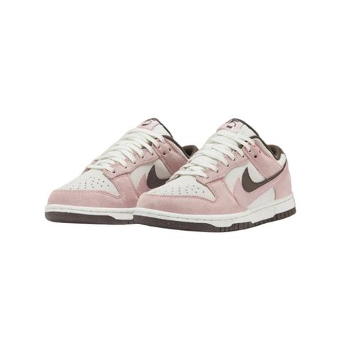 NIKE 耐吉 Dunk Low 櫻花粉雙勾 草莓巧克力 熊抱哥 草莓熊 麂皮 休閒鞋 女鞋 HV1799-161