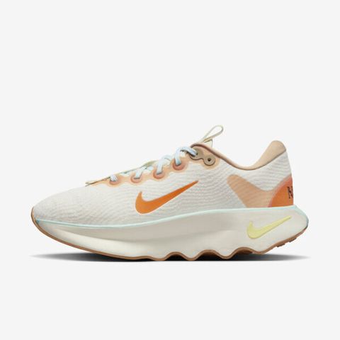 Nike Motiva [FN8887-181] 男 慢跑鞋 運動 健走 休閒 步行 緩震 弧形鞋底 米白 橘