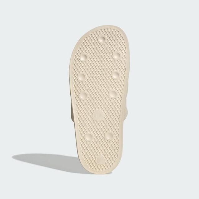 adidas Originals Adidas Adilette Essential W IE9648 女 涼拖鞋 經典 休閒 三葉草 麂皮 穿搭 米