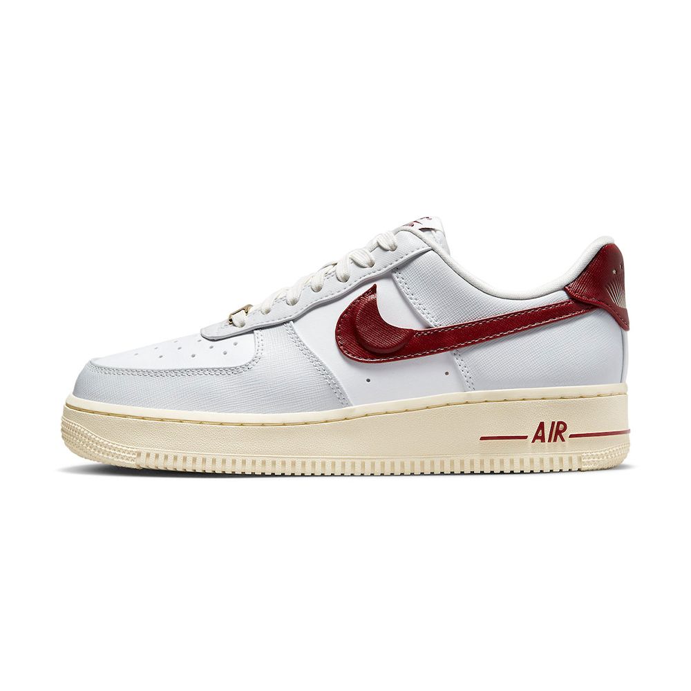 Nike Air Force 1 Low Just Do It 女白金幣吊飾經典休閒鞋DV7584-001