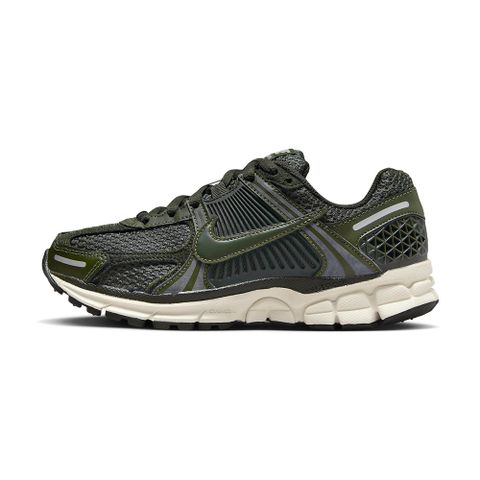 NIKE 耐吉 Zoom Vomero 5 Sequoia 女 森林綠 復古鞋 老爹鞋 休閒 休閒鞋 FQ8898-325