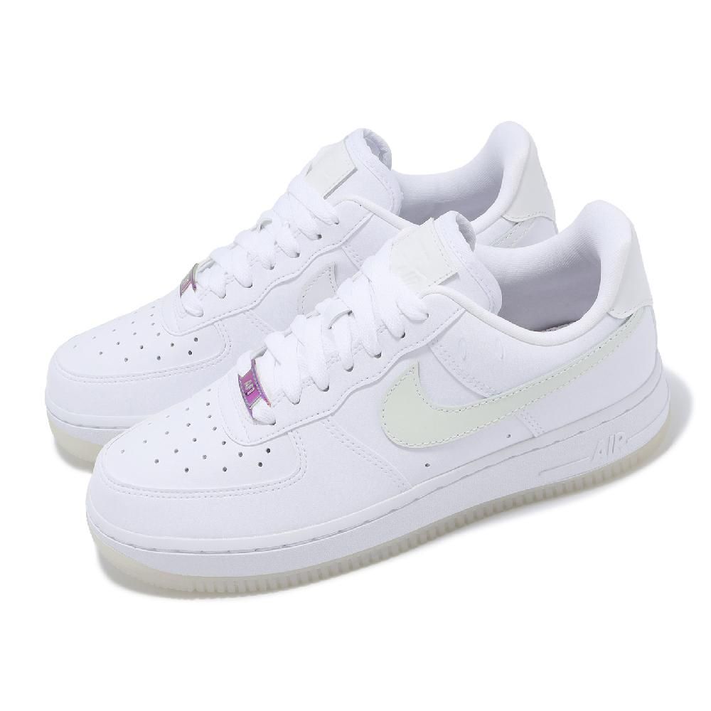Nike 耐吉休閒鞋Wmns Air Force 1 07 LX 女鞋白皮革紫外線變色AF1 經典