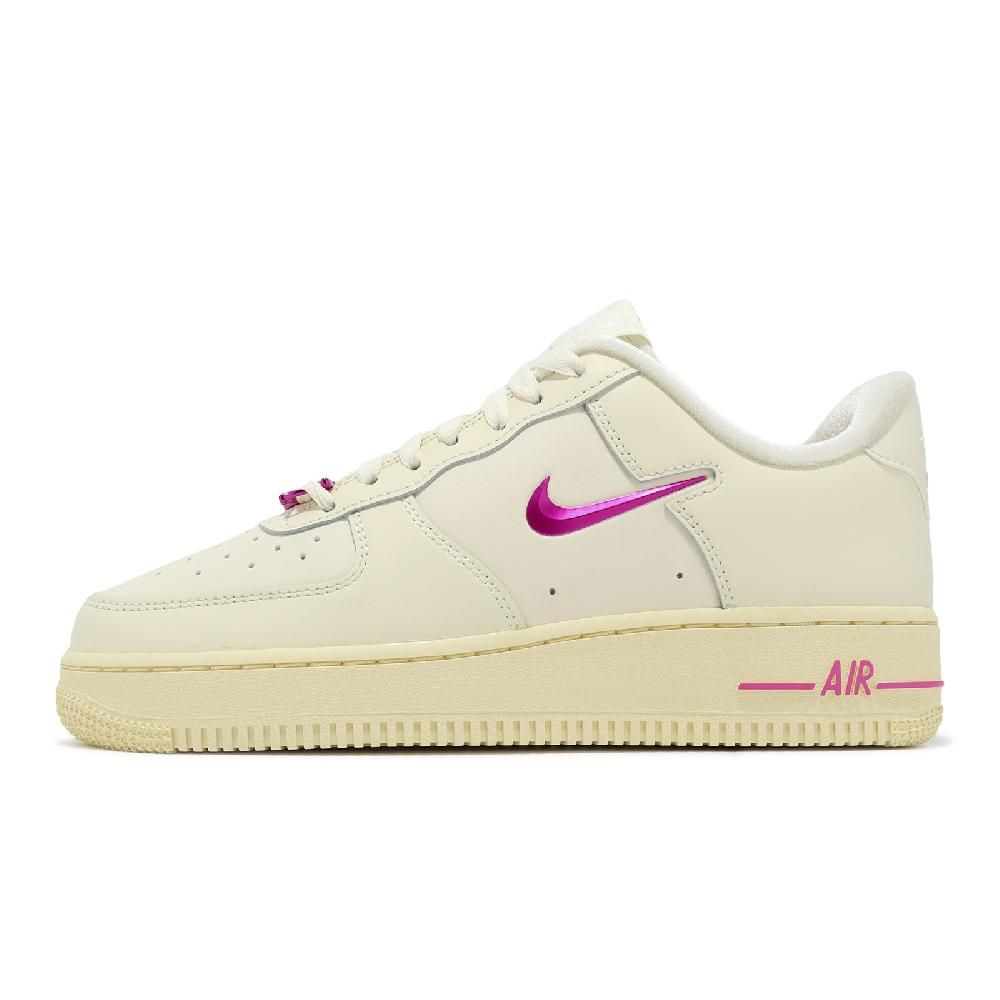 NIKE 耐吉   休閒鞋 Wmns Air Force 1 07 SE 女鞋 米白 桃紅 AF1 Just Do It FB8251-101