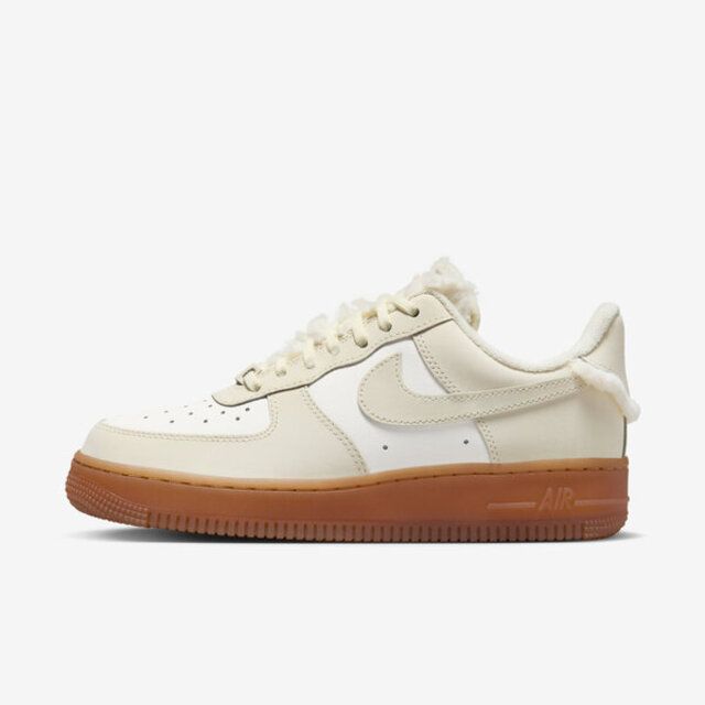 NIKE 耐吉  W Air Force 1 07 LX [FV3701-119] 女 休閒鞋 經典 AF1 毛絨 焦糖牛奶