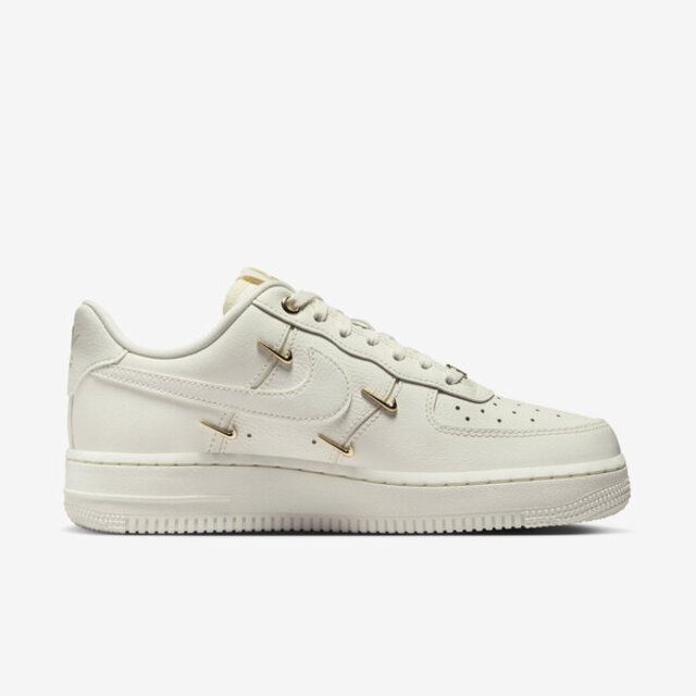 NIKE 耐吉  Wmns Air Force 1 '07 LX CN FV3654-111 女 休閒鞋 經典 小金勾 米白