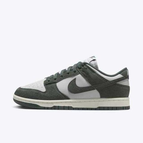 NIKE 耐吉 Nike Wmns Dunk Low HJ7673-002 女 休閒鞋 運動鞋 麂皮 經典 復古 低筒 穿搭 深綠白