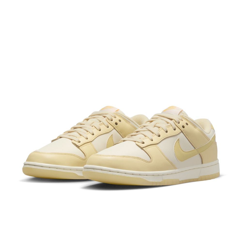 NIKE 耐吉 W NIKE DUNK LOW 女鞋 休閒鞋 白 鵝黃色 果凍底 反光-FZ2552100