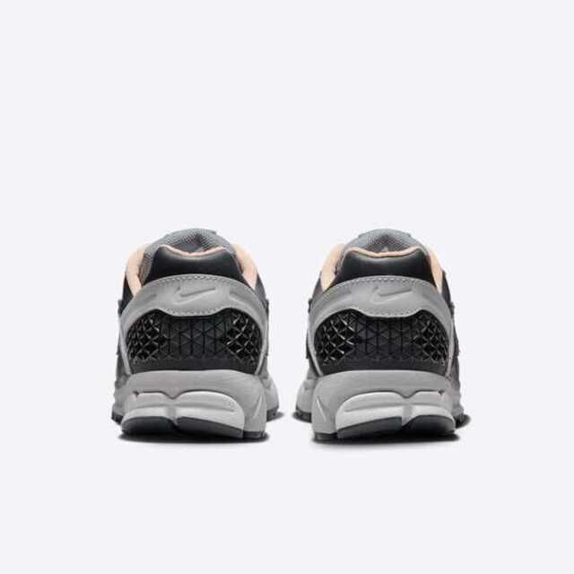 NIKE 耐吉 Nike Zoom Vomero 5 HV5982-001 男 運動休閒鞋 復古 慢跑 緩震 舒適 穿搭 灰 黑