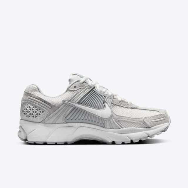 NIKE 耐吉 Nike W Zoom Vomero 5 HQ0458-001 女 運動休閒鞋 復古 跑鞋 透氣 緩震 灰白