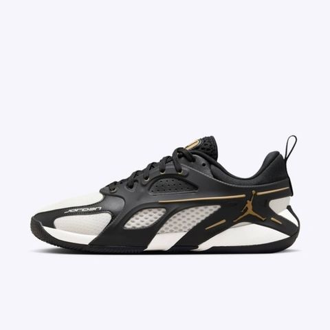 NIKE 耐吉 Nike Jordan Heir PF FQ3859-007 男 籃球鞋 運動 喬丹 球鞋 包覆 緩震 黑金
