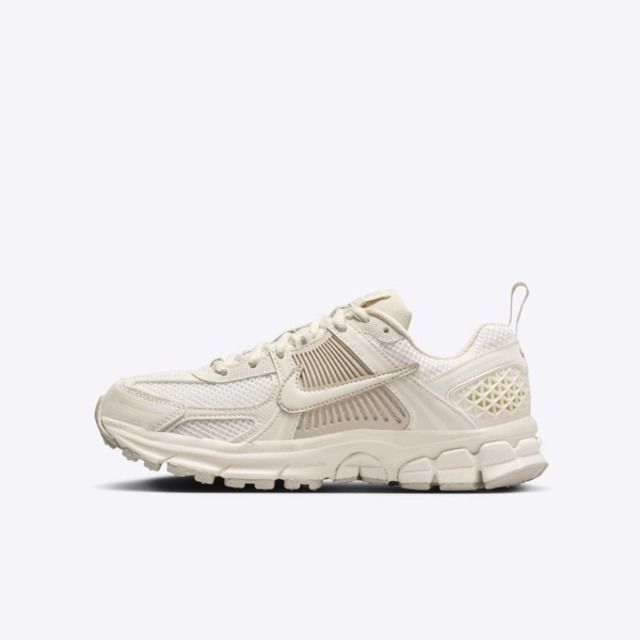 NIKE 耐吉 Nike Vomero 5 GS [HF6998-101] 大童 休閒鞋 運動 復古 慢跑 透氣 緩震 舒適 米白