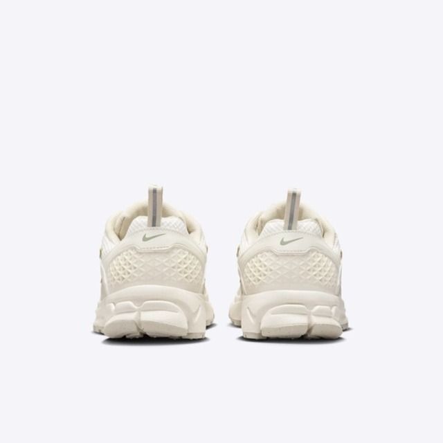 NIKE 耐吉 Nike Vomero 5 GS [HF6998-101] 大童 休閒鞋 運動 復古 慢跑 透氣 緩震 舒適 米白