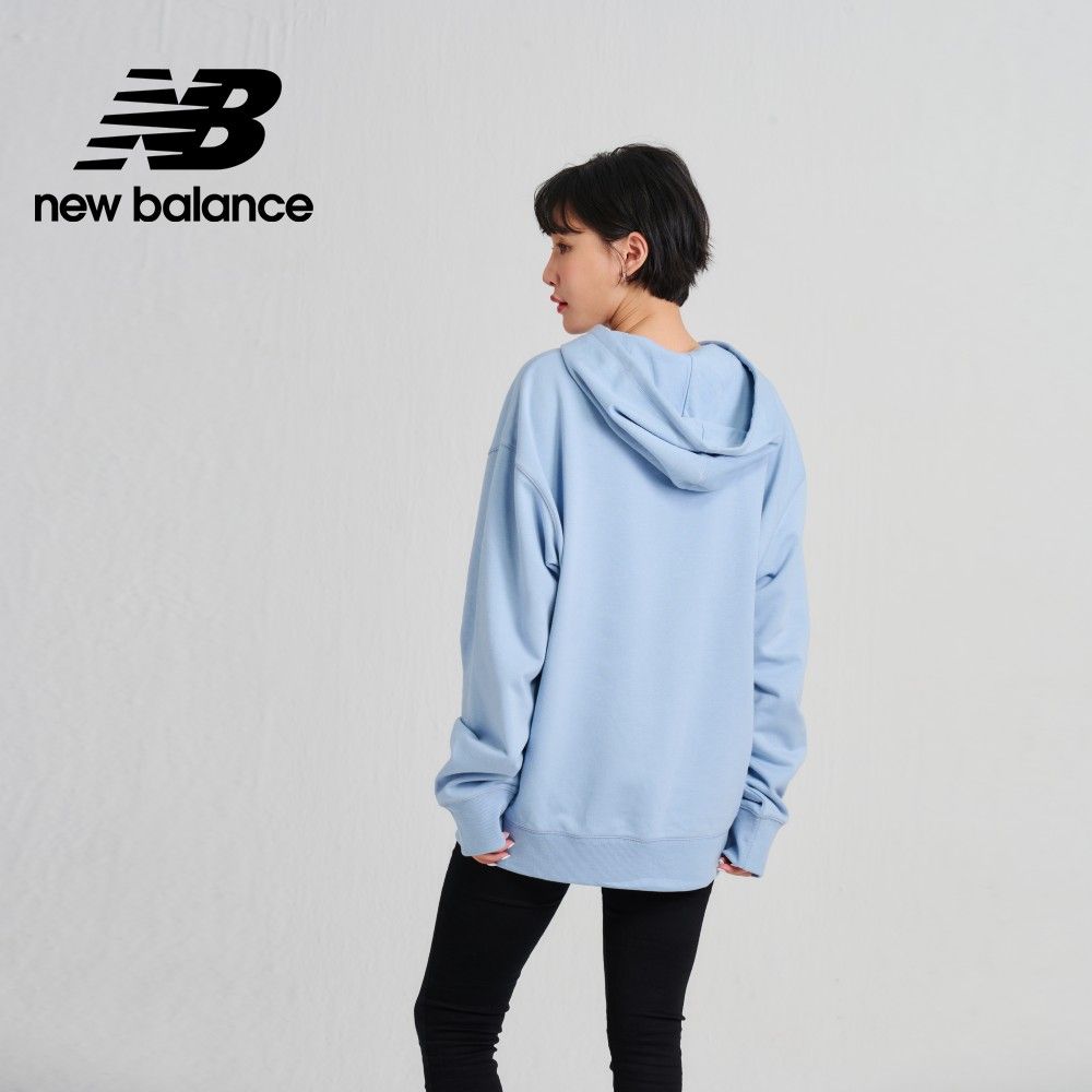 NEW BALANCE []抽繩前口袋連帽長袖上衣_中性_天空藍_UT21500LAY