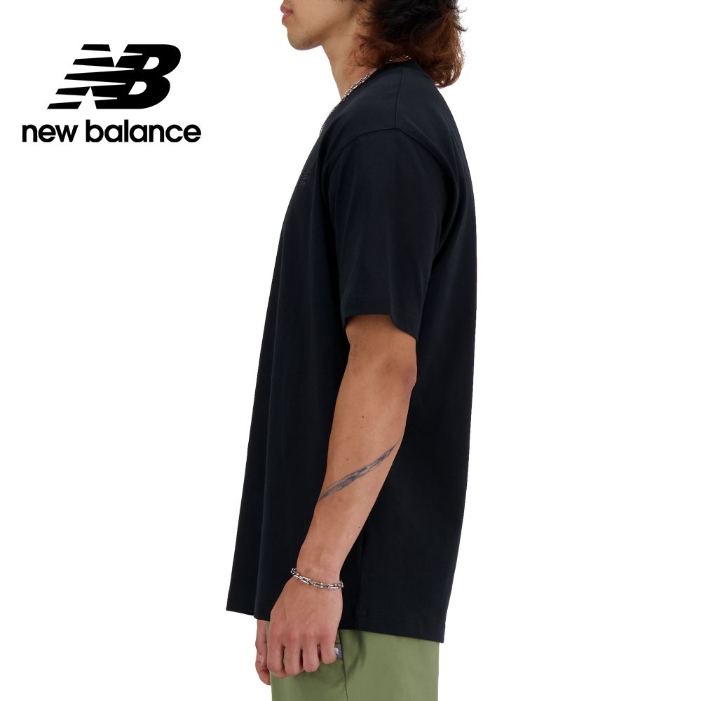 NEW BALANCE 厚磅LOGO短袖上衣_男性_黑色_MT41533BK