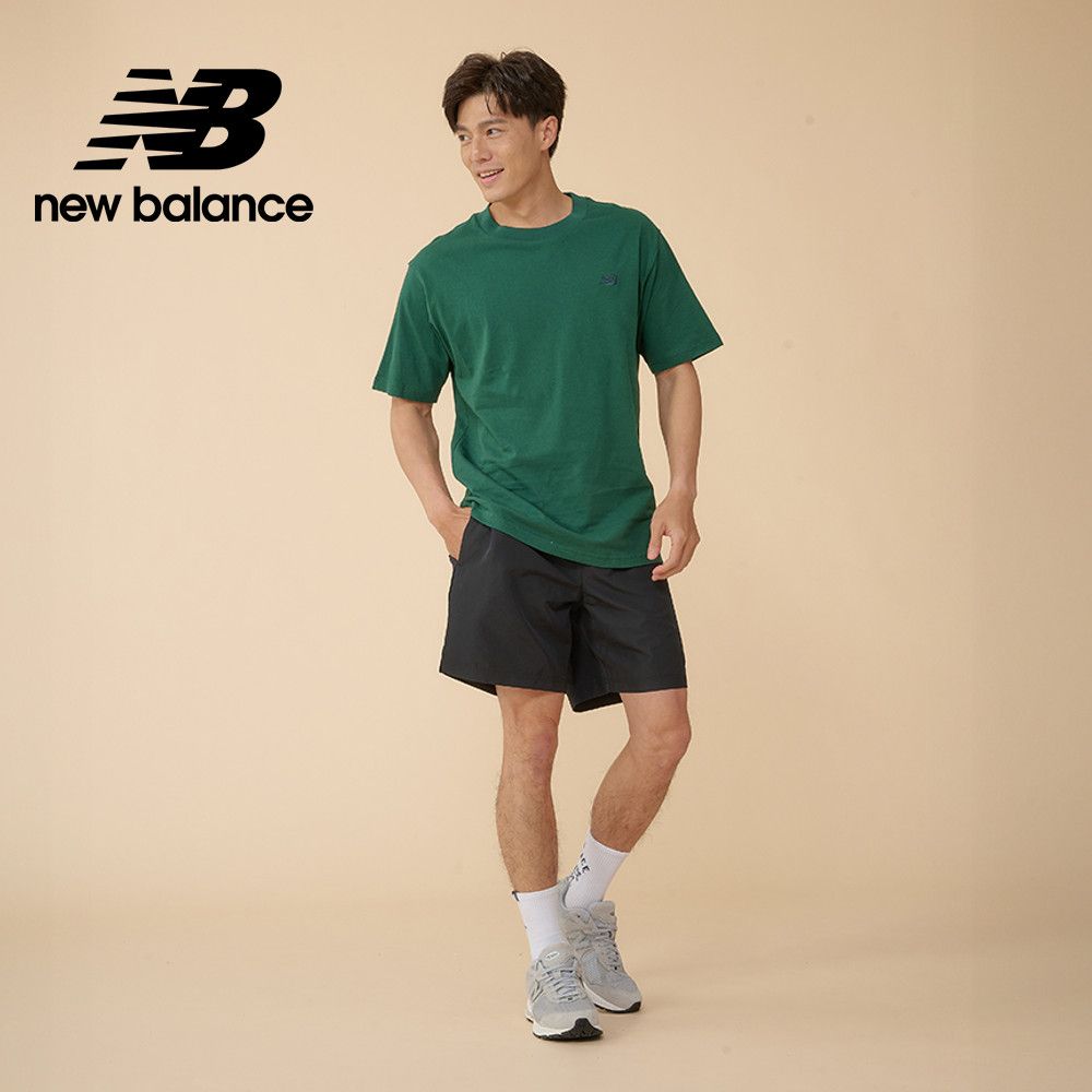 New Balance 紐巴倫 小LOGO厚磅短袖上衣_男性_森林綠_MT41533NWG