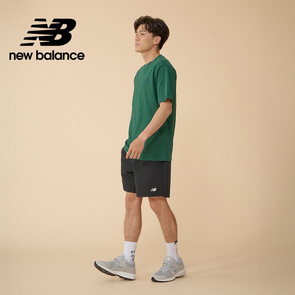 New Balance 紐巴倫 小LOGO厚磅短袖上衣_男性_森林綠_MT41533NWG