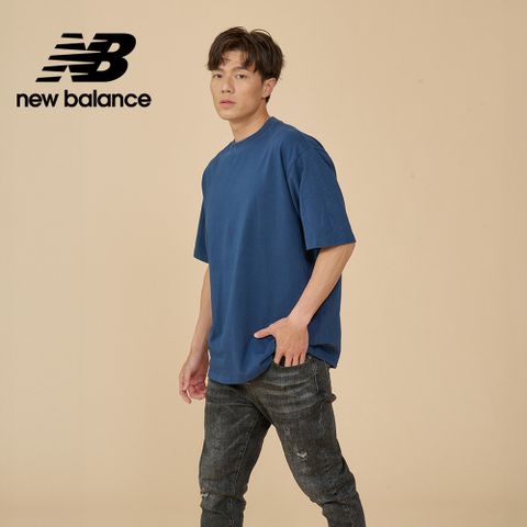 NEW BALANCE 圓形鋼印NB短袖上衣_男性_藍色_MT43521NNY