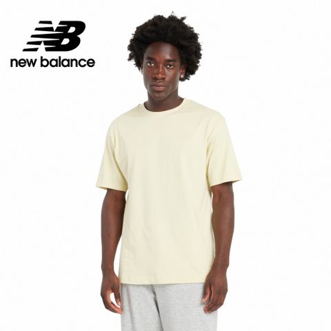 NEW BALANCE 小LOGO厚磅短袖上衣_男性_杏黃色_MT41533PAM